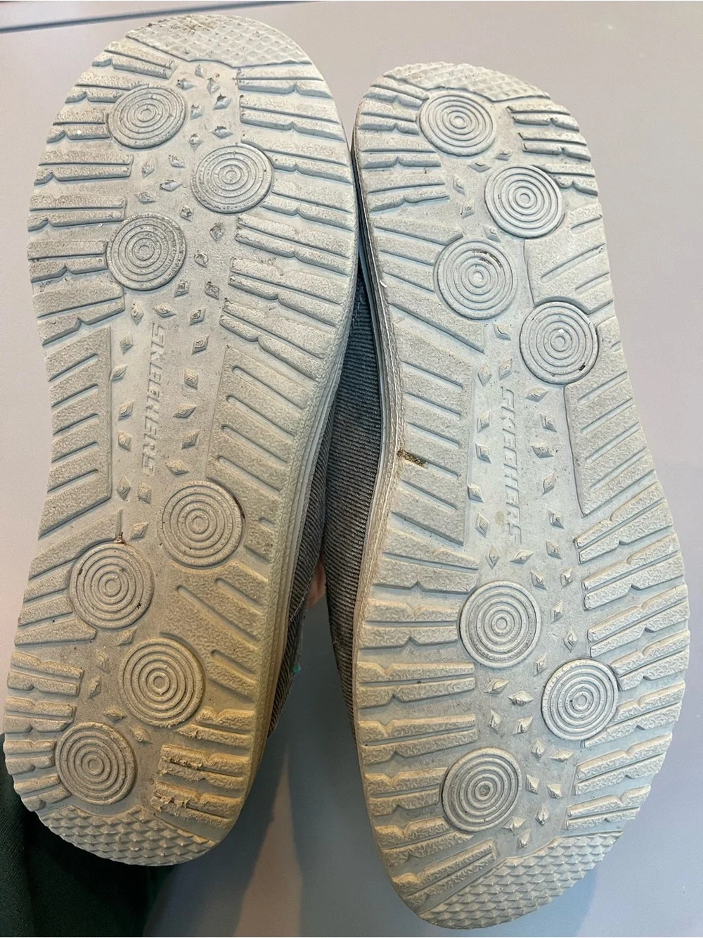 Skechers easy slip